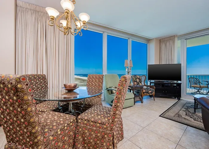 Apartment Island Tower 601